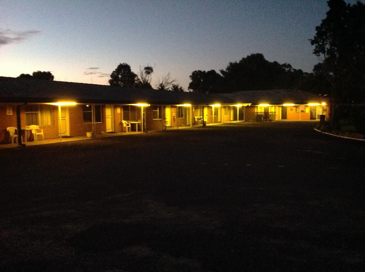 Altona Motel Uralla Exteriér fotografie